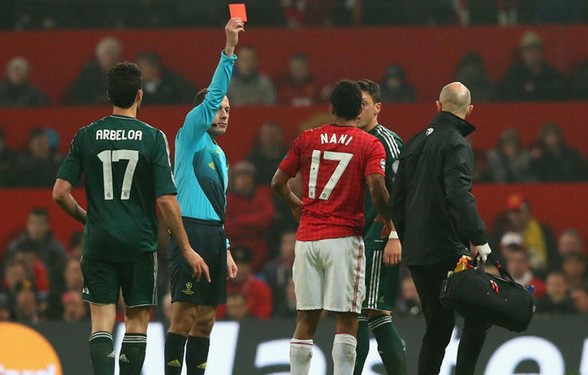  曼联争议红牌葬送德比胜利  