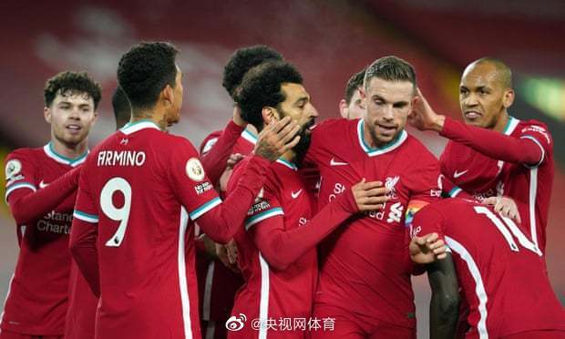  萨拉赫传射建功利物浦终结曼城不败  